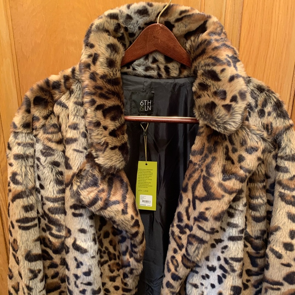 Fabulous Faux Fur Coat. Plus Size Size 26/28.